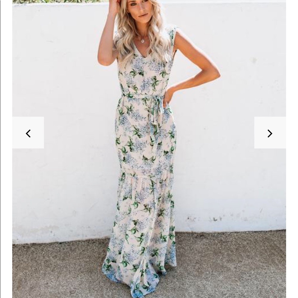 IN A MEADOW FLORAL MAXI DRESS